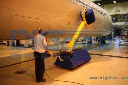 飛機側面清洗機